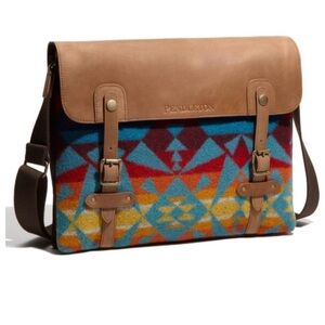 Pendleton Southwest Pattern Laptop Tablet Messenger Bag